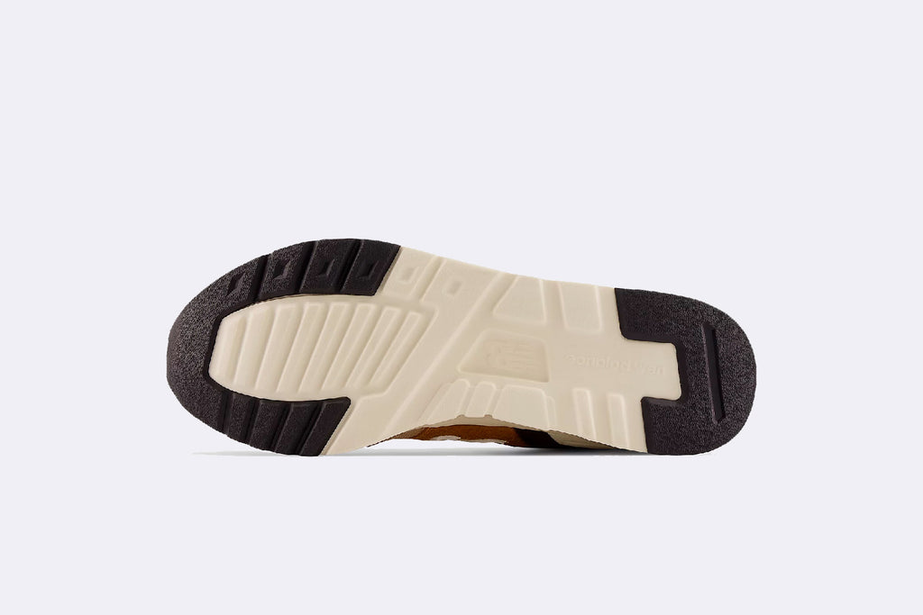 New Balance 997 Sea Salt/Timberwolf Consuela Store