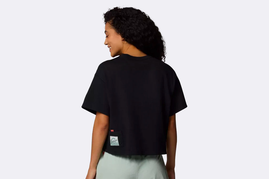 Columbia Wmns Cove Beach Cropped Pocket Tee Black