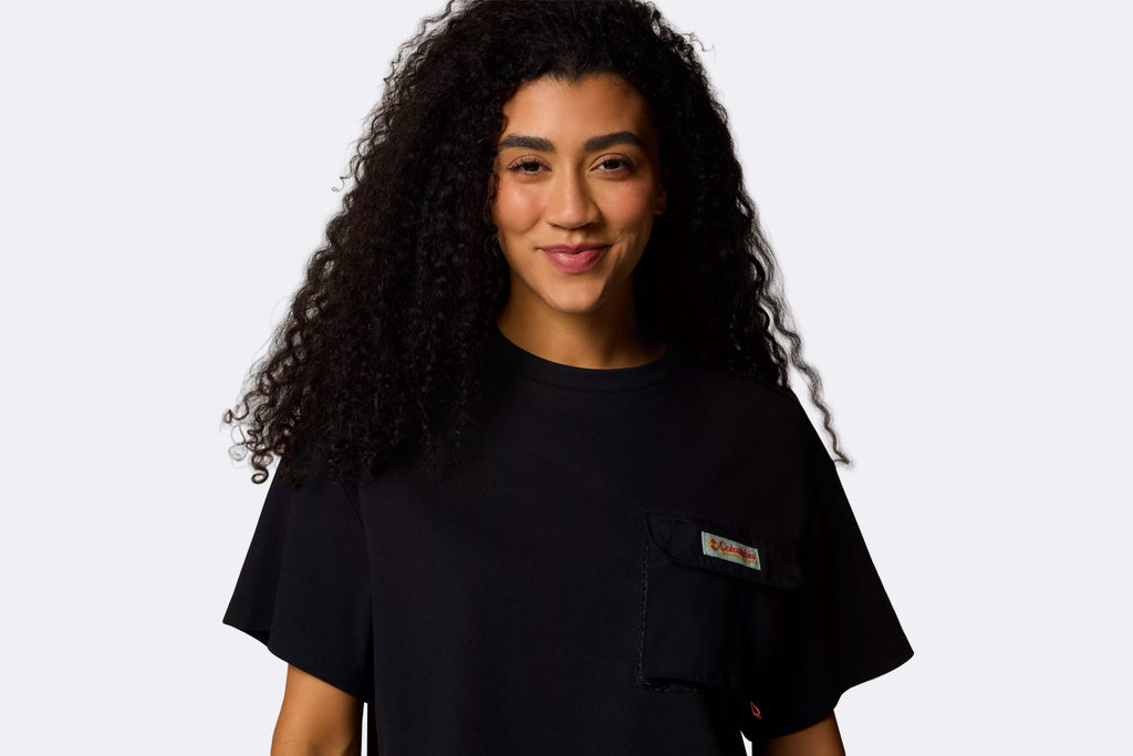 Columbia Wmns Cove Beach Cropped Pocket Tee Black