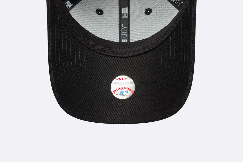 New Era Wmns New York Yankees MLB Floral Towelling 9FORTY Black