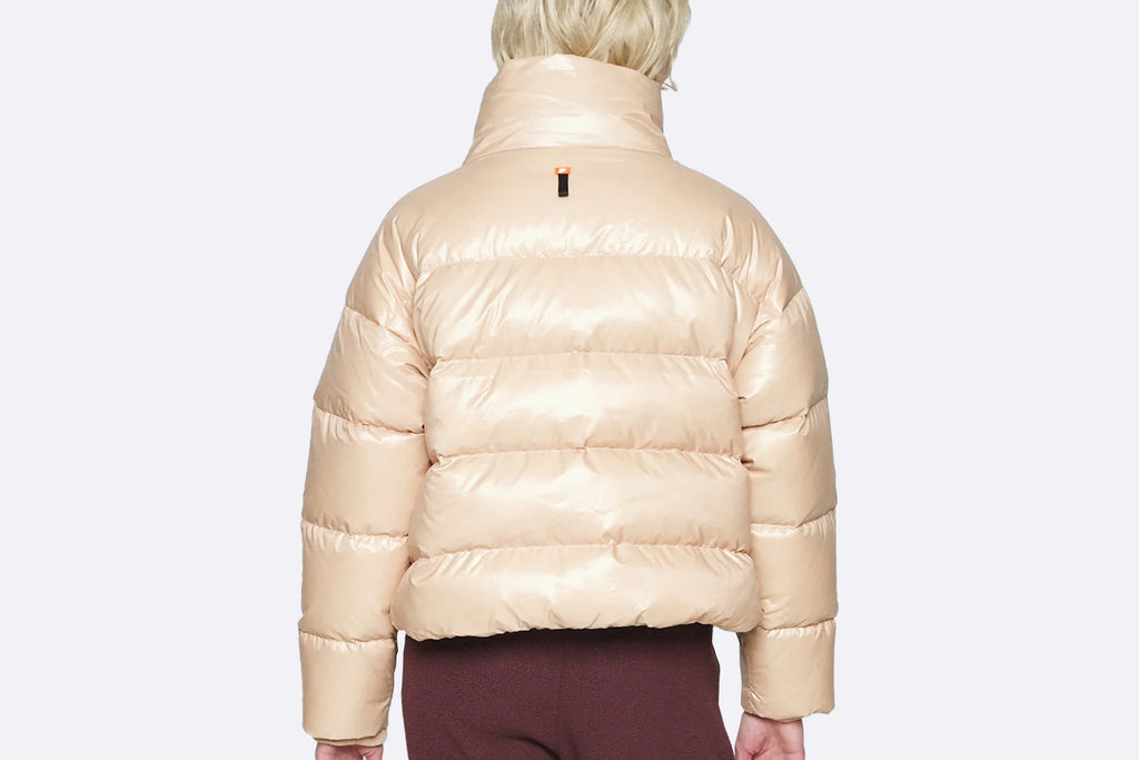 Nike Wmns Therma Fit City Jacket Brown