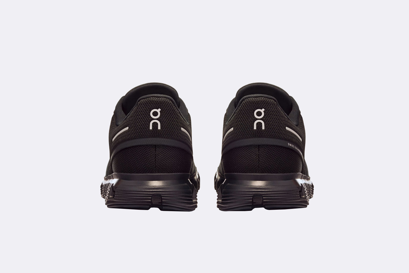 On Running Cloud 6 Black / Black