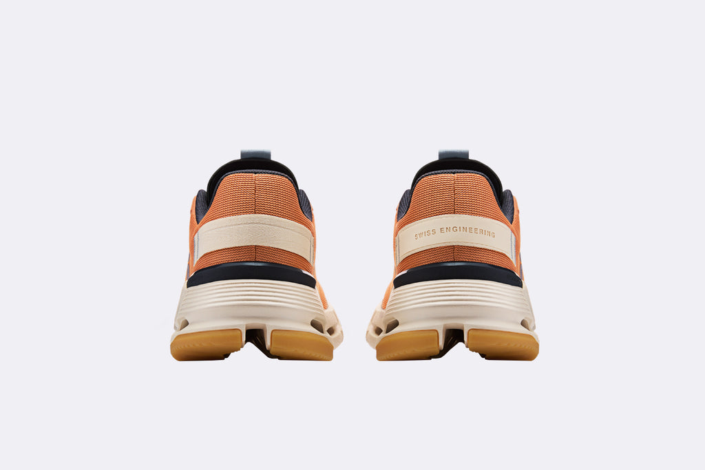 On Running Wmns Cloudnova Form 2 Sandstone / Pebble