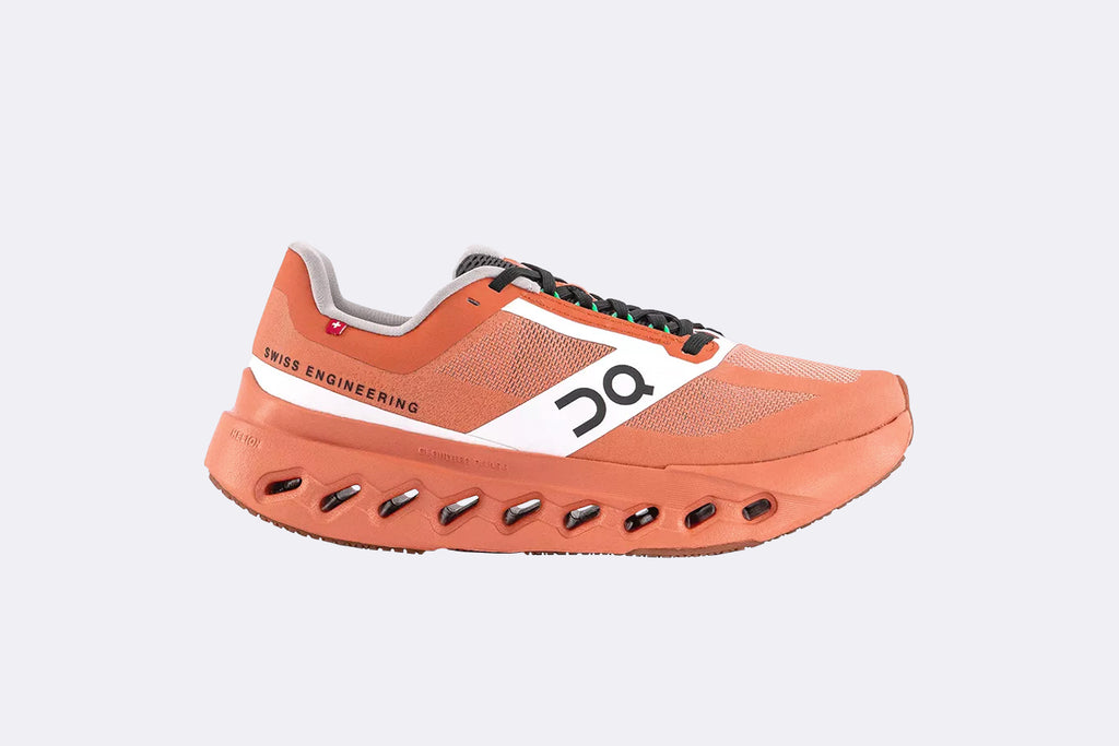 On Running Wmns Cloudsurfer Next Z5 Canyon / White