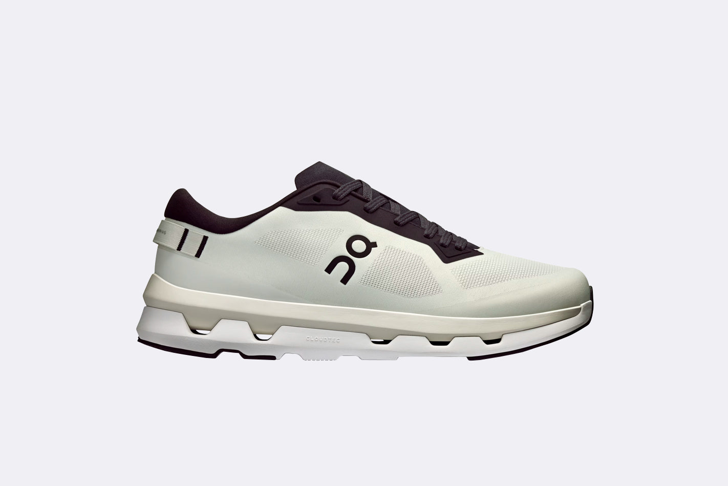 On Running Wmns Cloudzone Ice / Black