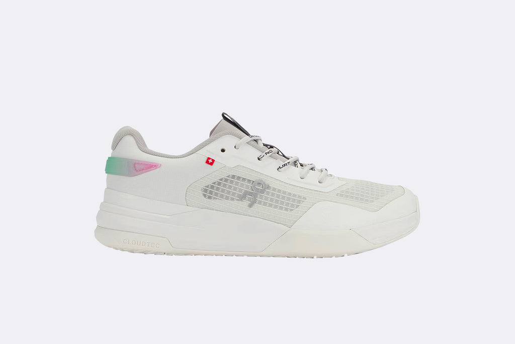 On Running Wmns The Roger ADV Z5 White