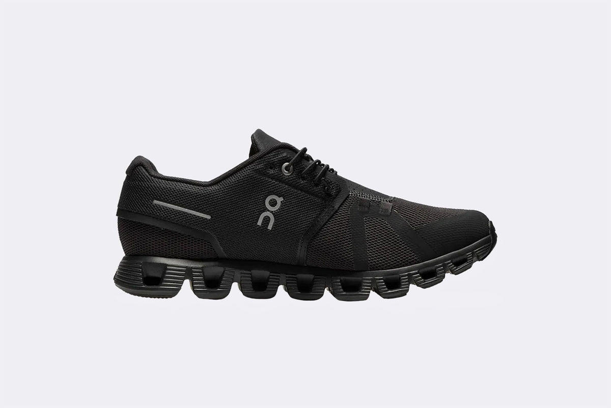 On Running Cloud 5 All Black