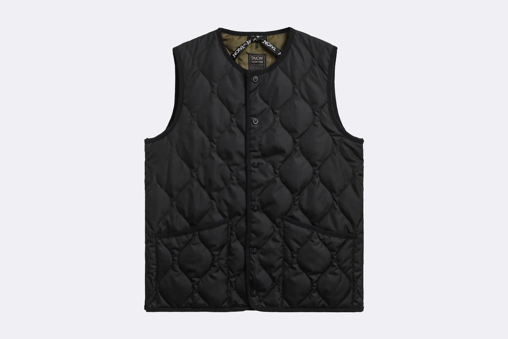 Taion Unisex Military Button Crew Neck Down Vest Black