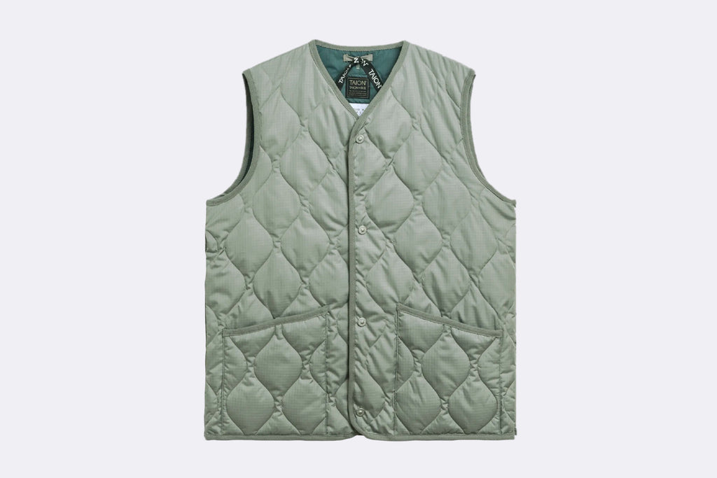 Taion Unisex Military Button Crew Neck Down Vest Dark Sage Green