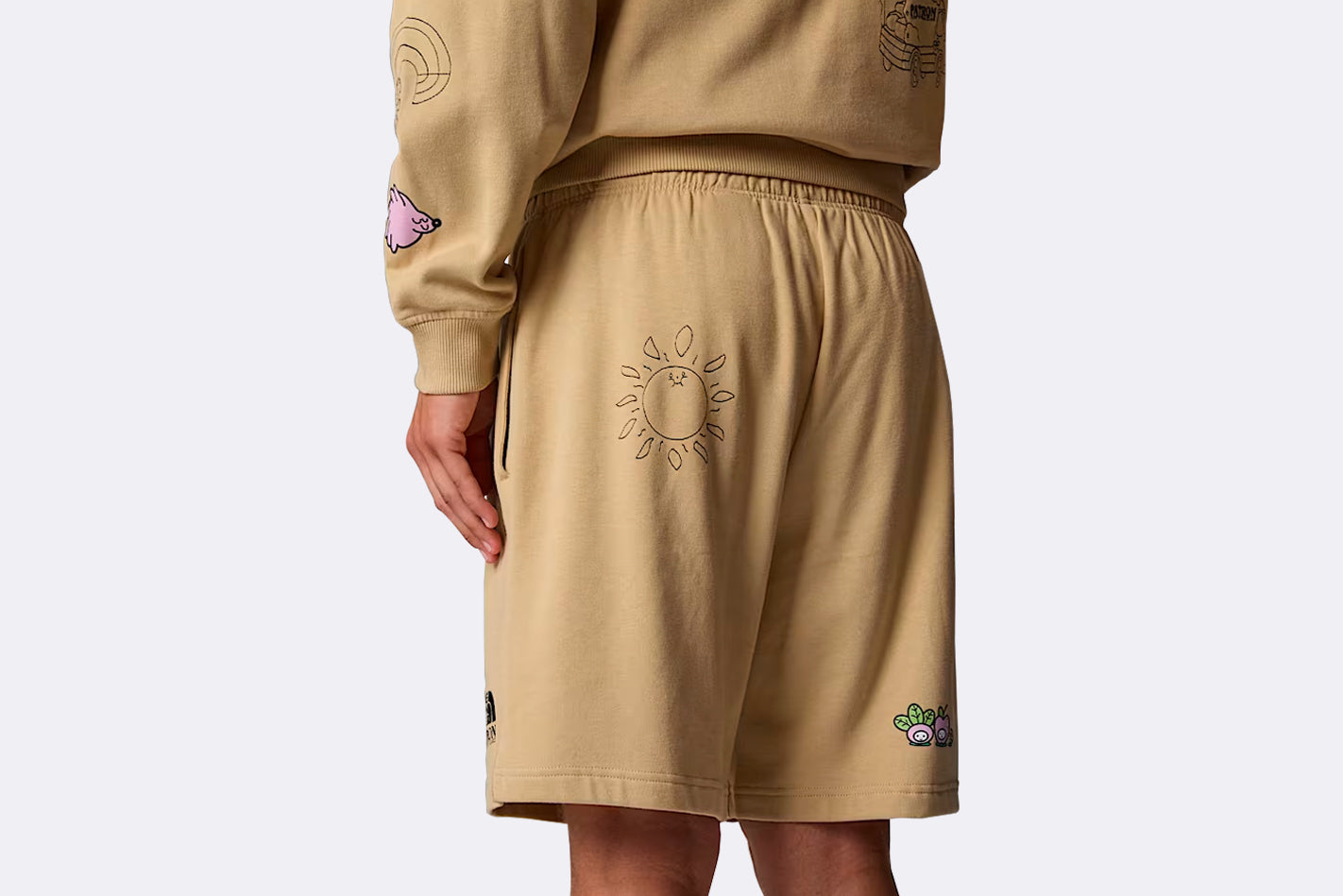 The North Face Mountain Cleanup Relaxed Short Khaki Stone