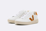 Veja Wmns V-12 Extra White Camel