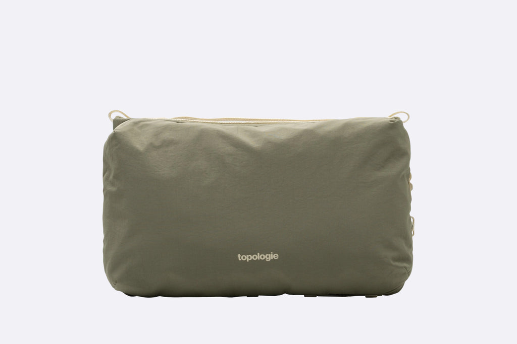 Bolso Topologie Bottle Sacoche Large Caqui Unisex