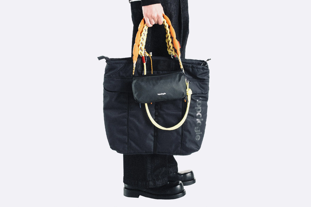 Bolso Topologie Bottle Sacoche Medium Negro Unisex
