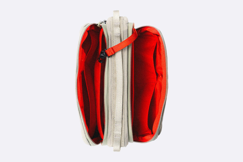 Bolso Topologie Bottle Sacoche Medium Gris Unisex