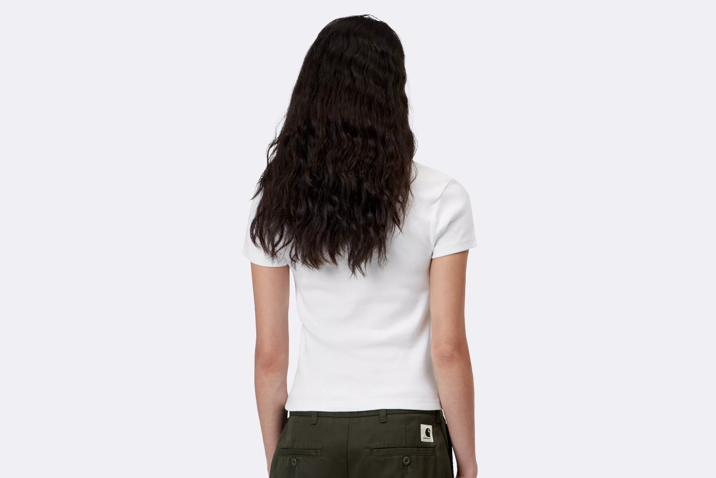 Camiseta blanca de manga corta para Mujer, modelo Small Heart Patch de Carhartt WIP - vista trasera
