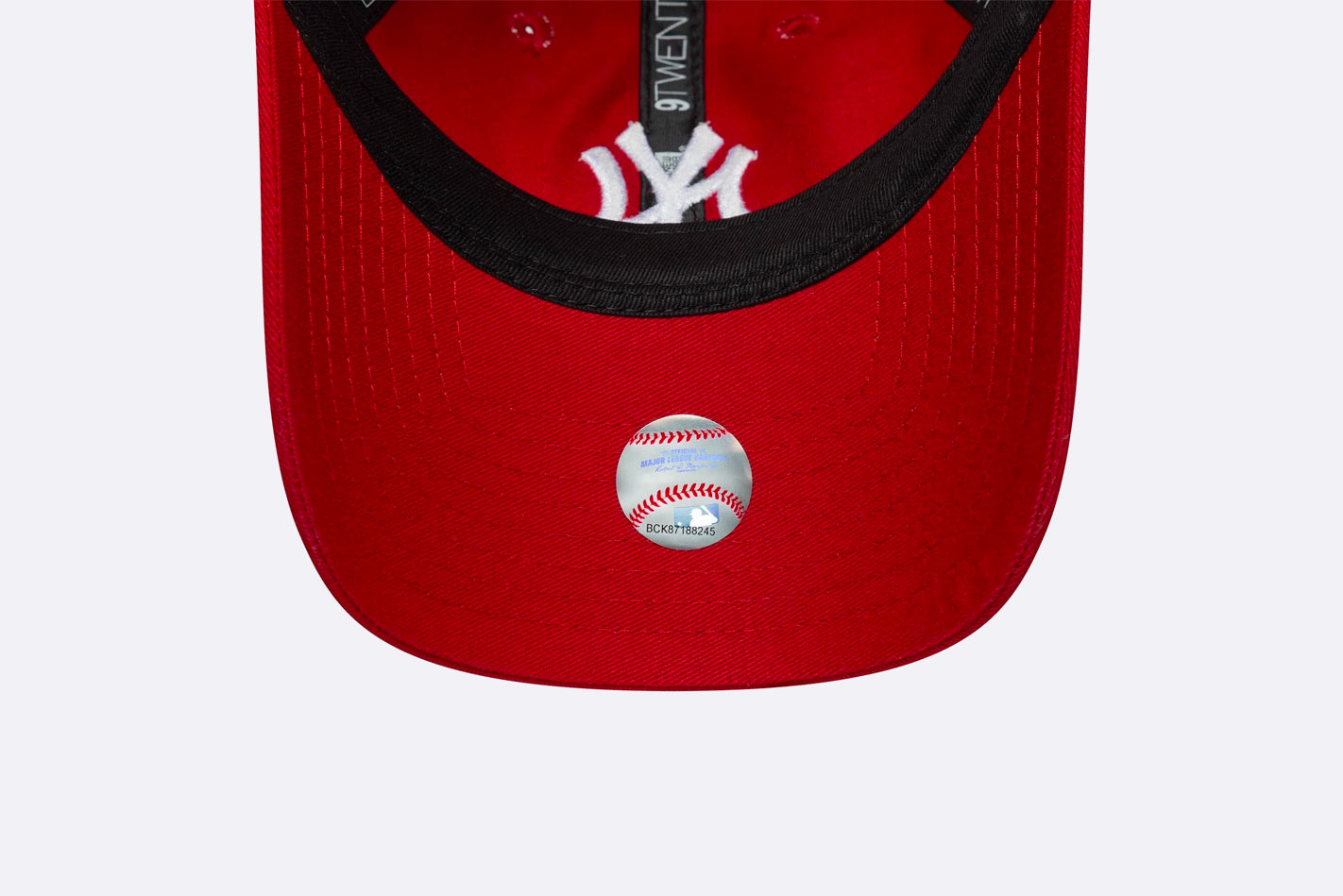 Gorra New Era League Essential Midi New York Yankees 9TWENTY Rojo para Mujer
