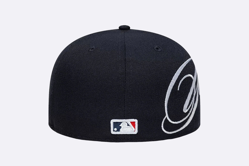 Gorra New Era MLB Side Script New York Yankees Low Profile 59fifty Fitted Azul marino Unisex