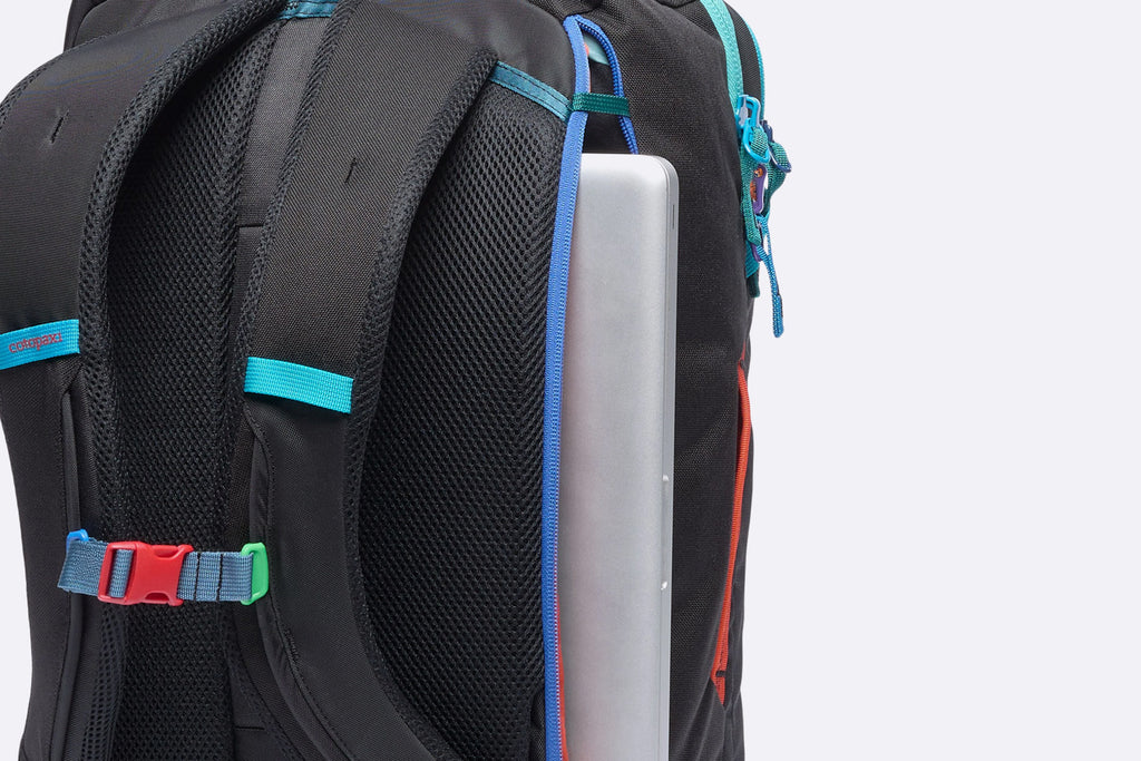 Mochila Cotopaxi Allpa 28L Travel Pack Del Dia Dark Unisex