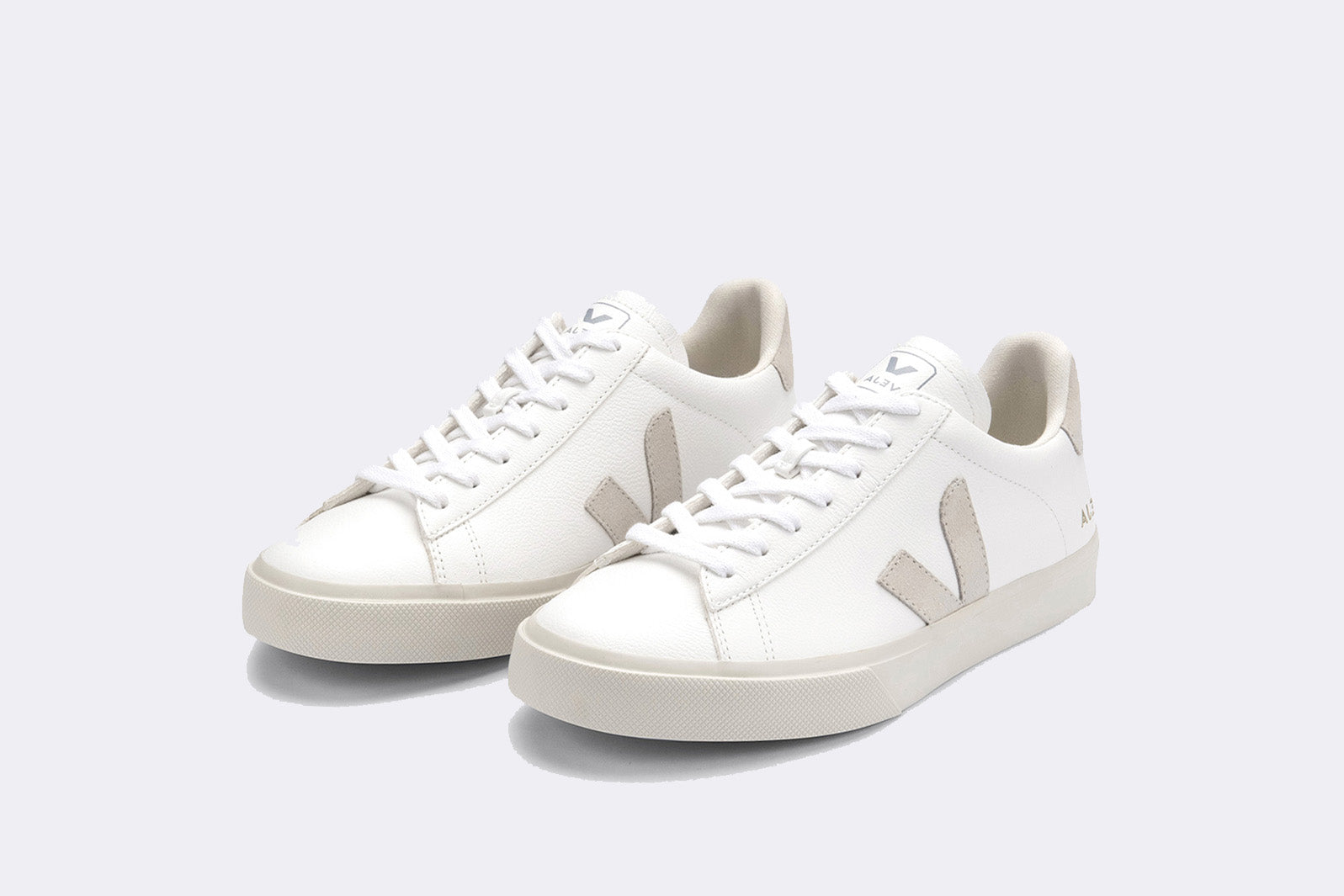 Veja Campo Chromefree Extra White