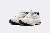 New Balance ML2002