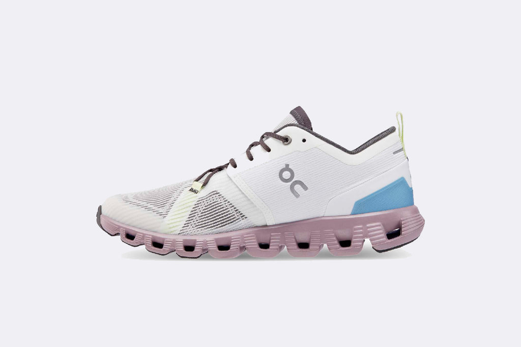 On Running Wmn Cloud X3 Shift